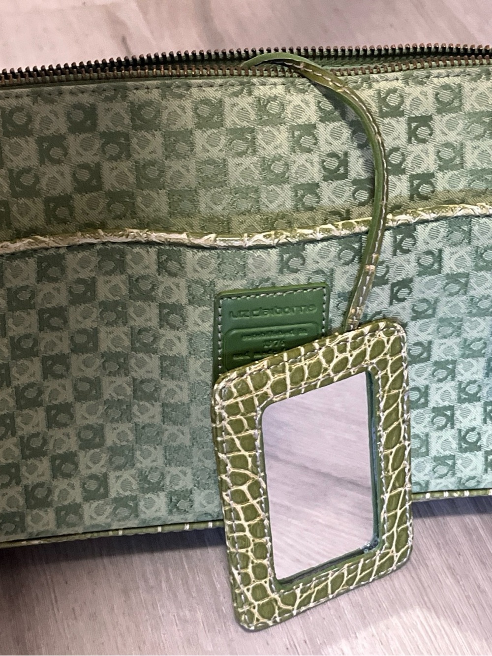 Liz Claiborne Y2K Vintage Lime Green monogram faux croc accents Crossbody Bag - Picture 7 of 7